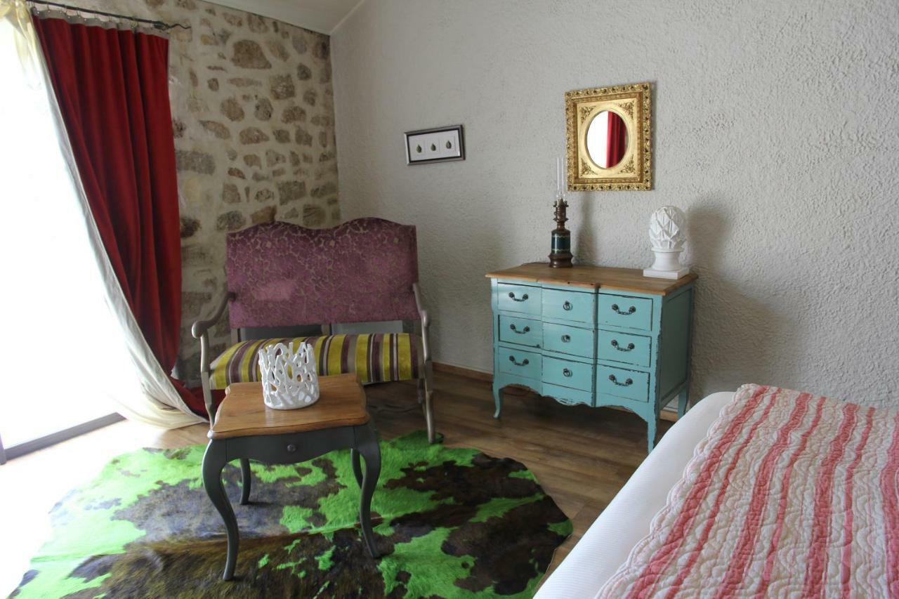 Le Pre De L'Aube Bed & Breakfast Montjoyer Ngoại thất bức ảnh